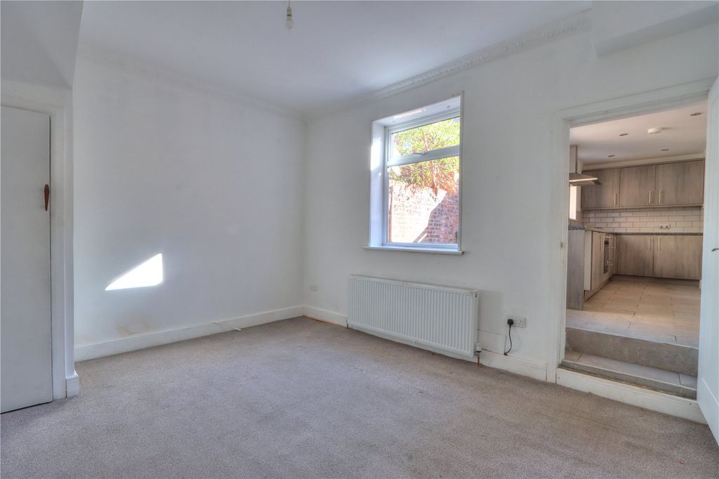 Property photo 2 of 10 Picture No. 03