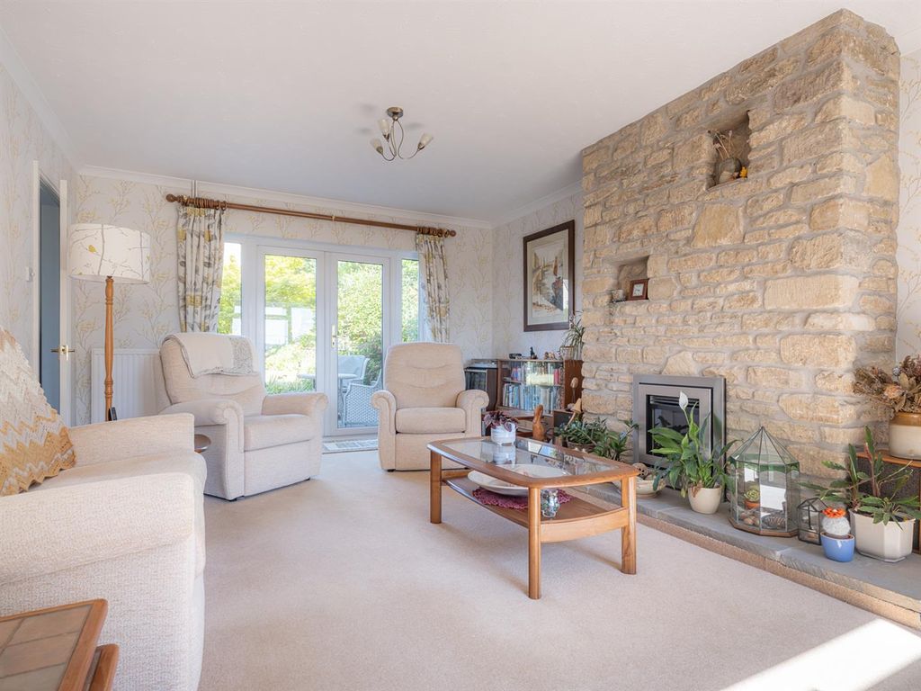 Property photo 2 of 29 6 St Josephs Drive-1.Jpg