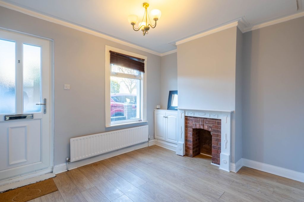 Property photo 2 of 16 2676732