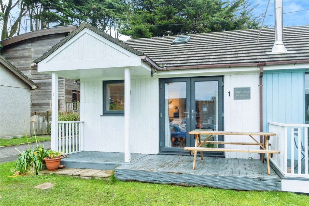 Property photo 2 of 19 Picture No. 24