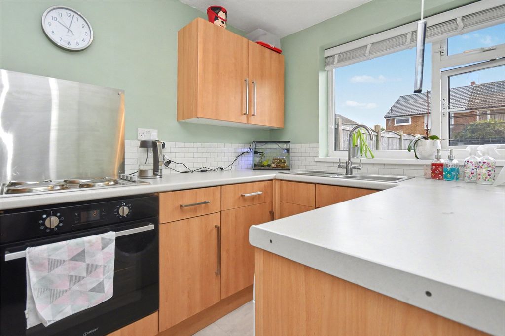 Property photo 2 of 15 Picture No. 10