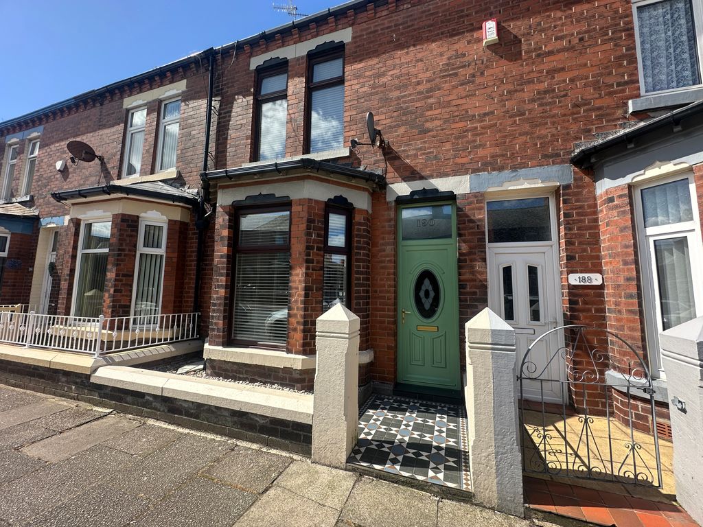 Property photo 1 of 18