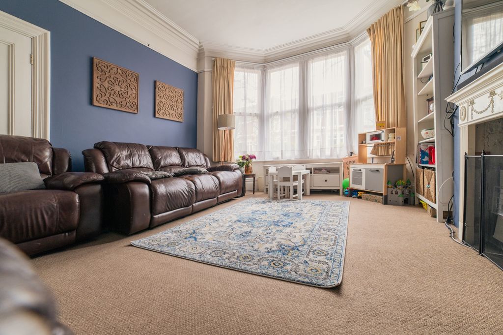Property photo 3 of 22 Call 02920 454555 To Secure Your Viewing_11