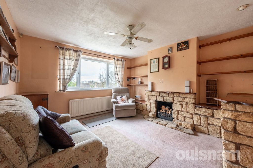Property photo 3 of 10 Picture No. 05