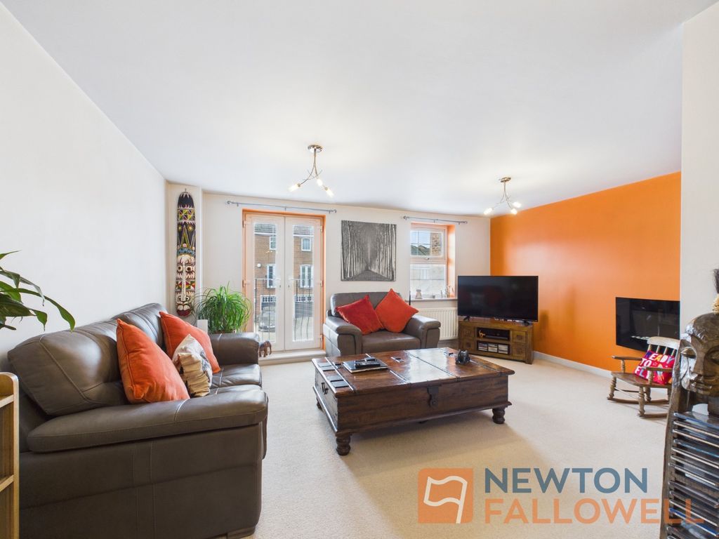 Property photo 2 of 26