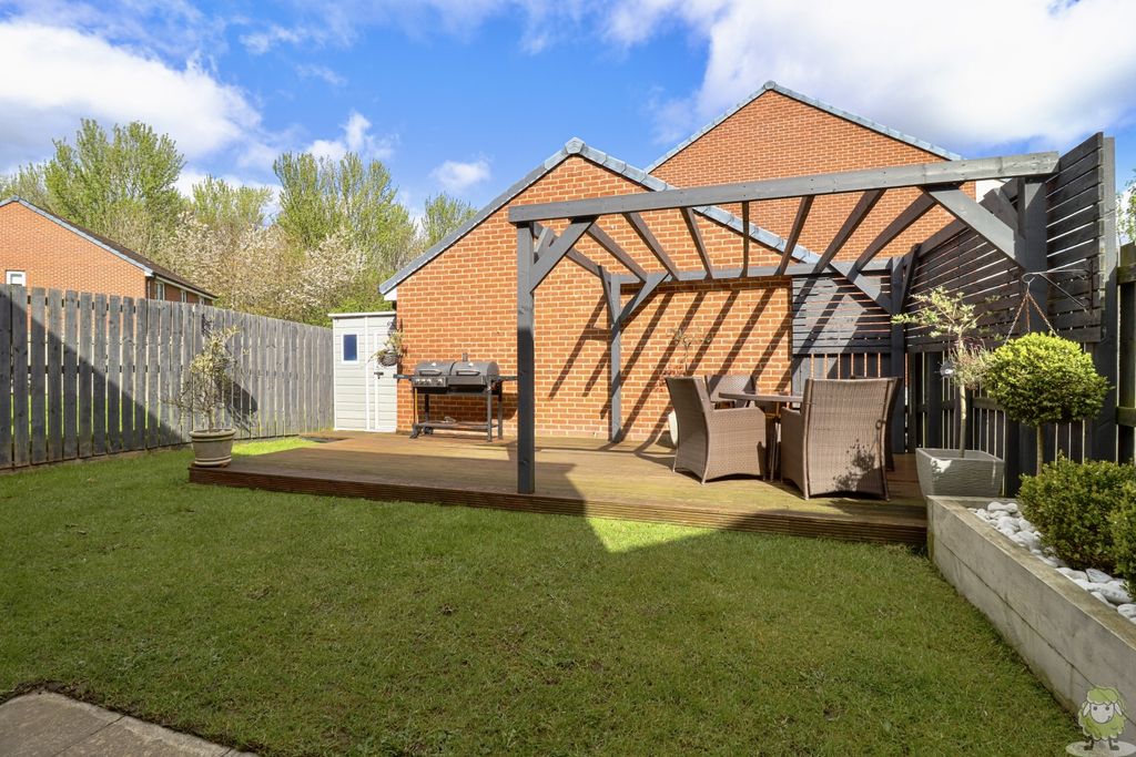 Property photo 2 of 19