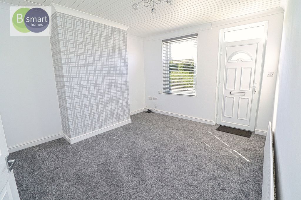 Property photo 2 of 10 Img_2960