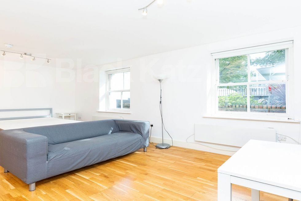 Property photo 3 of 9
