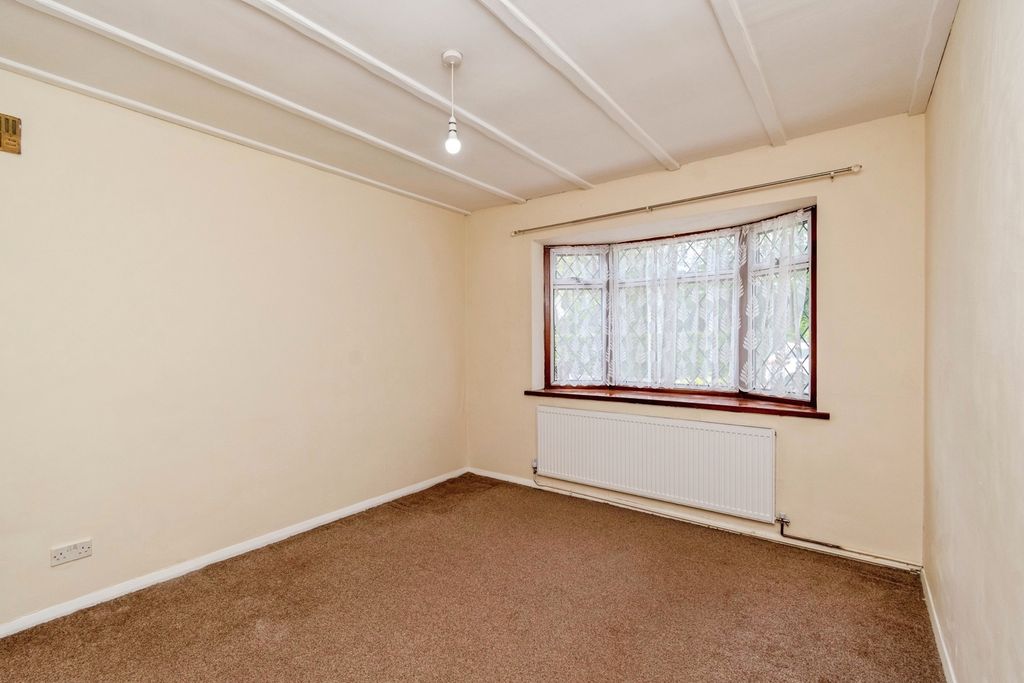 Property photo 3 of 17 Photo