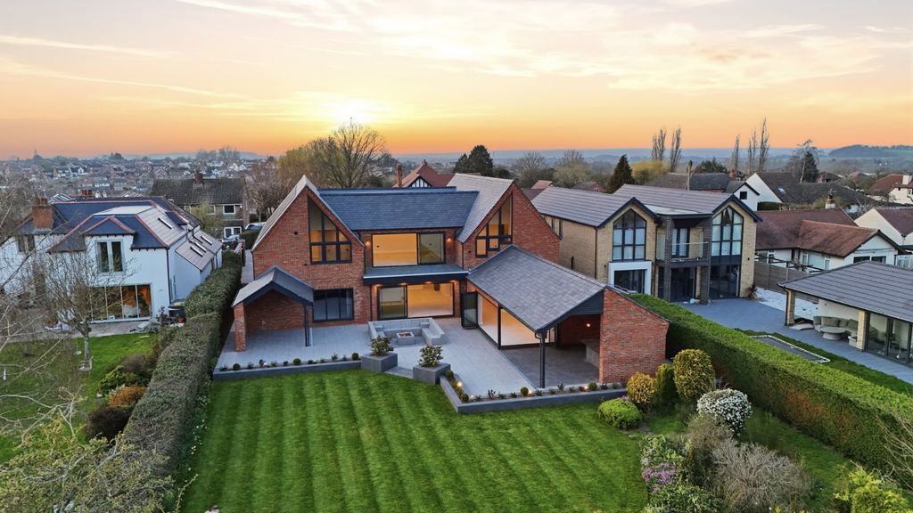 Property photo 3 of 39 Picture No. 50