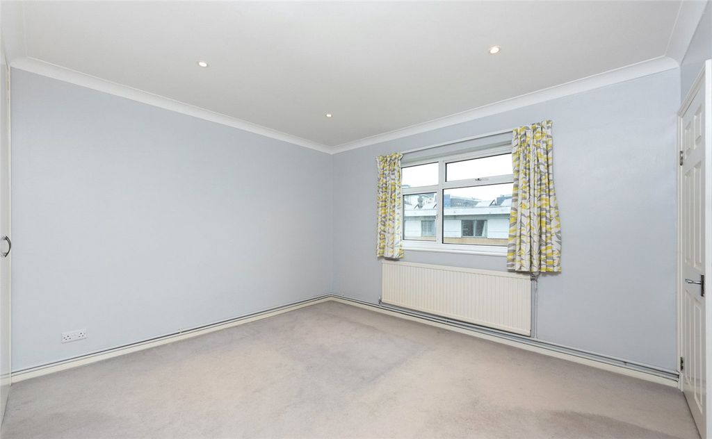 Property photo 3 of 8 Picture No. 03