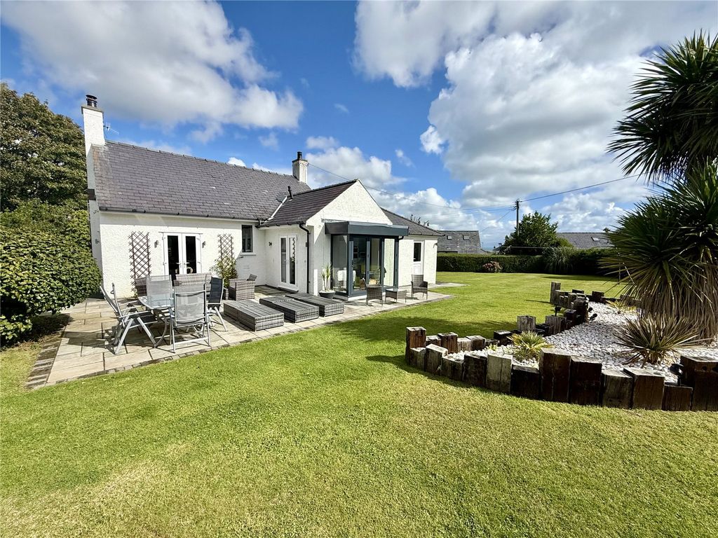 Property photo 2 of 20 Picture No. 28