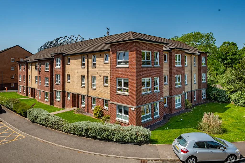 Springfield Gardens, Glasgow G31 - View 3