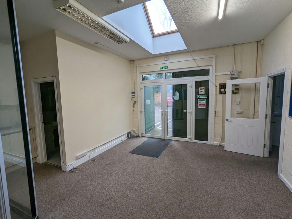 Property photo 3 of 3 1000002367.Jpg