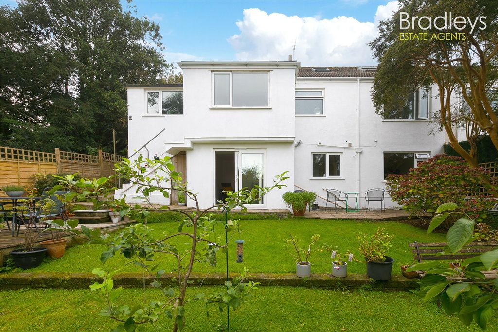 Property photo 3 of 32 Picture No. 40