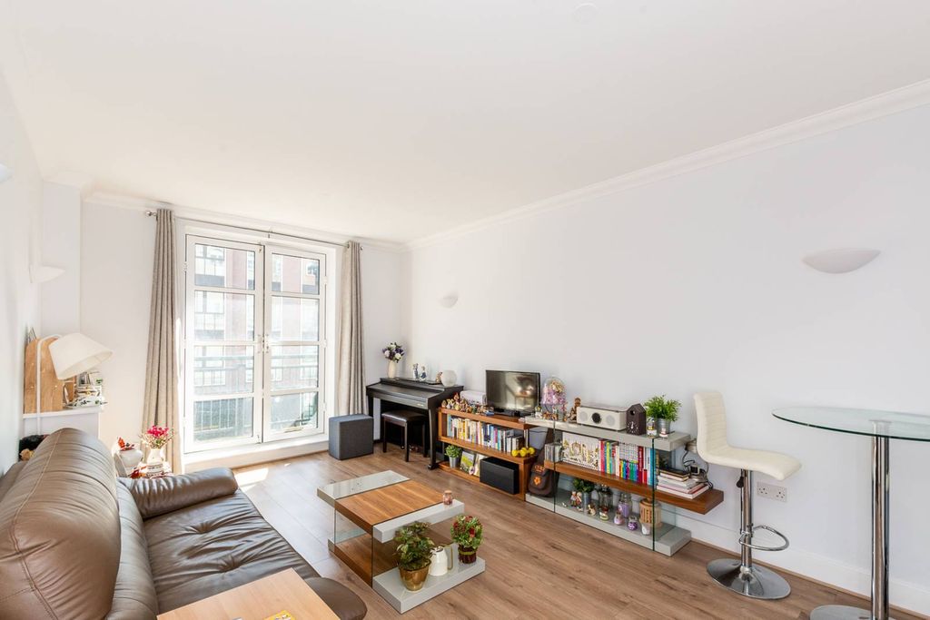 Property photo 1 of 6
