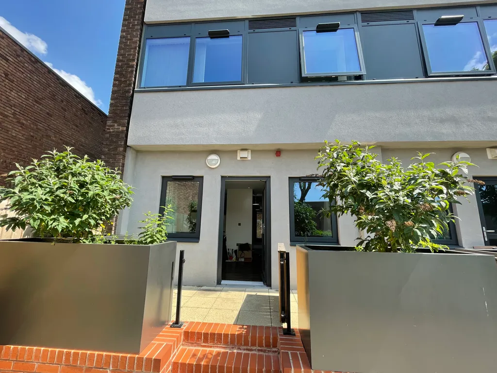 Nexus Point, 10 Edwards Road B24 – pohled 6
