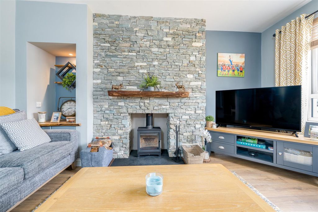 Property photo 3 of 16 9_The_Knowe_Ancrum-04.Jpg