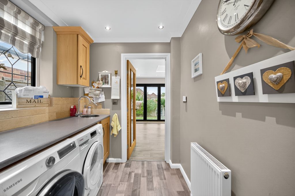 Property photo 3 of 26