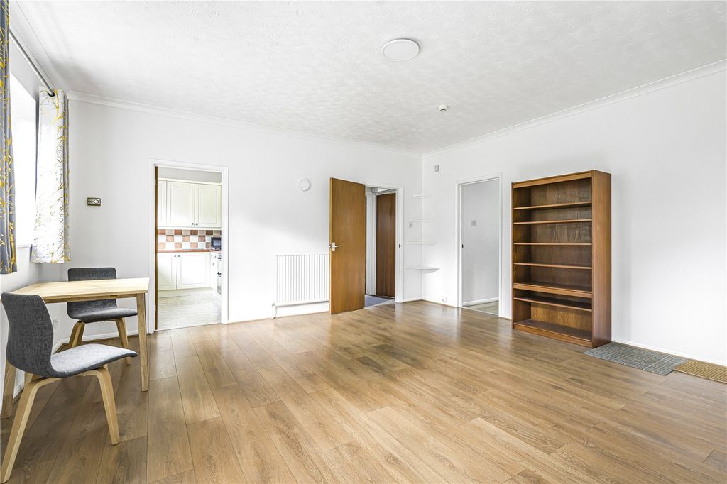 Property photo 3 of 7 Picture No. 10