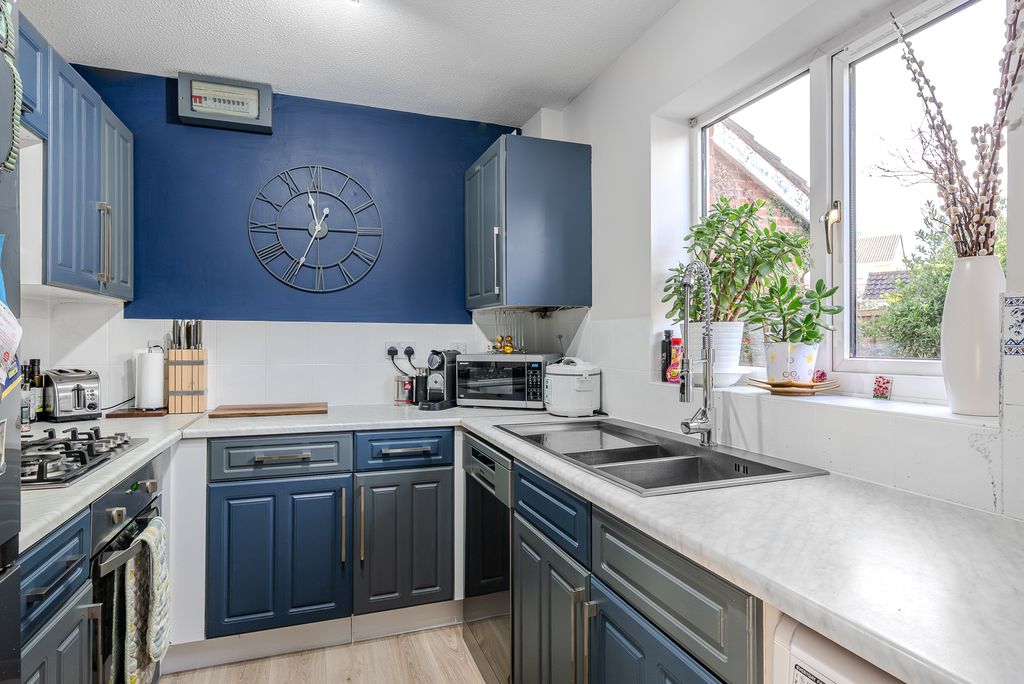 Property photo 3 of 16