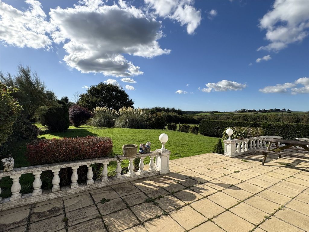 Property photo 2 of 17 Picture No. 02