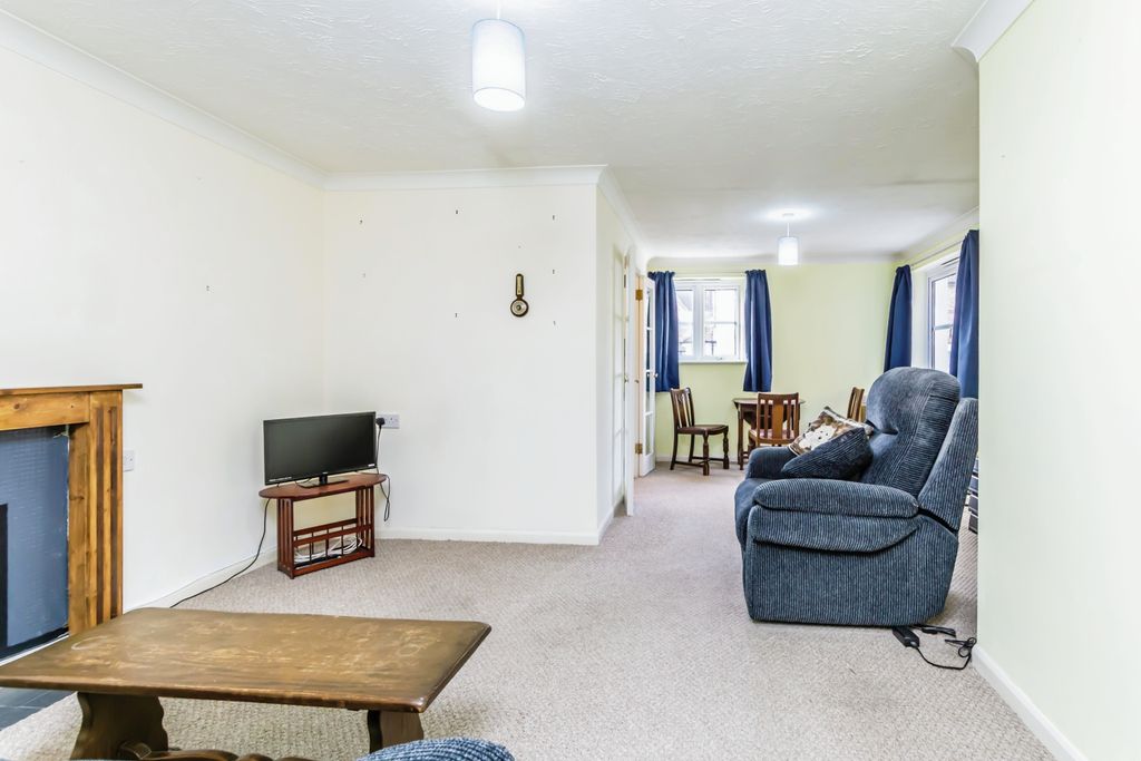 Property photo 2 of 17 Photography