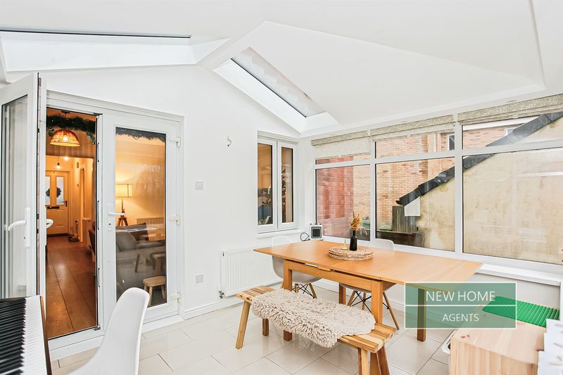 Property photo 3 of 14 Photo 5