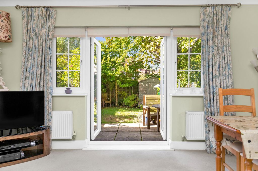 Property photo 3 of 31