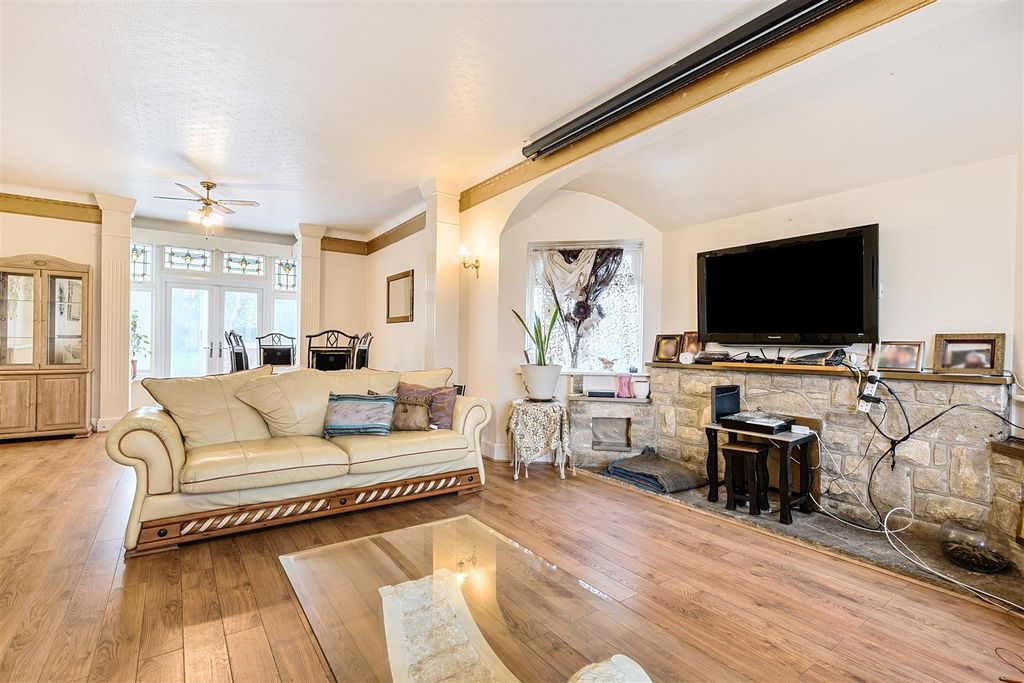 Property photo 3 of 21 1348412-17-68c1c052d59cc.Jpg