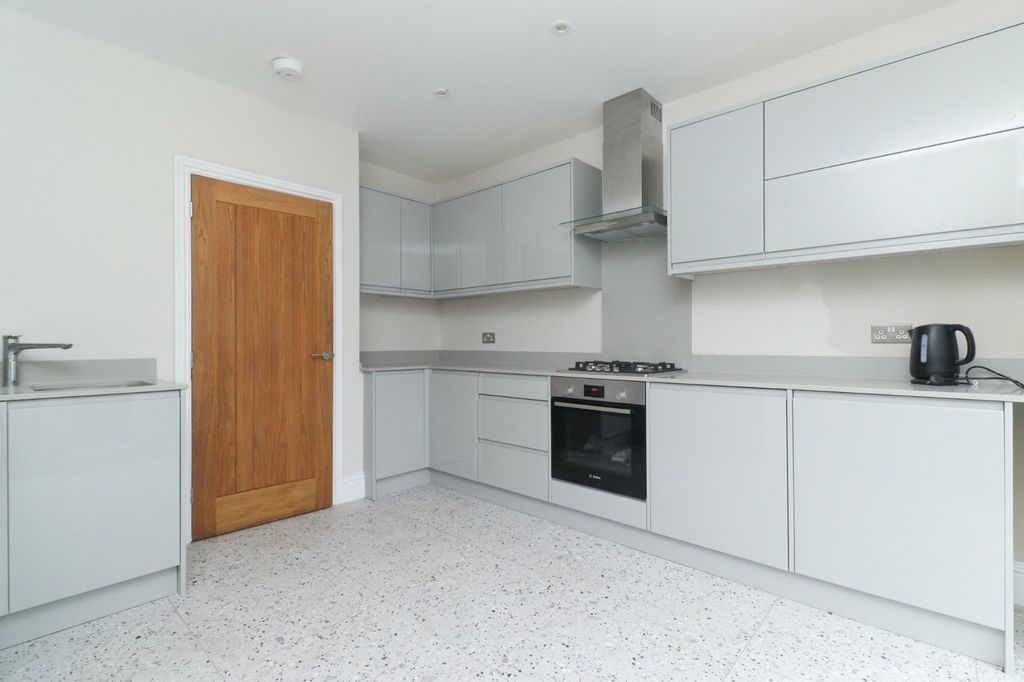 Property photo 3 of 13 Picture 3