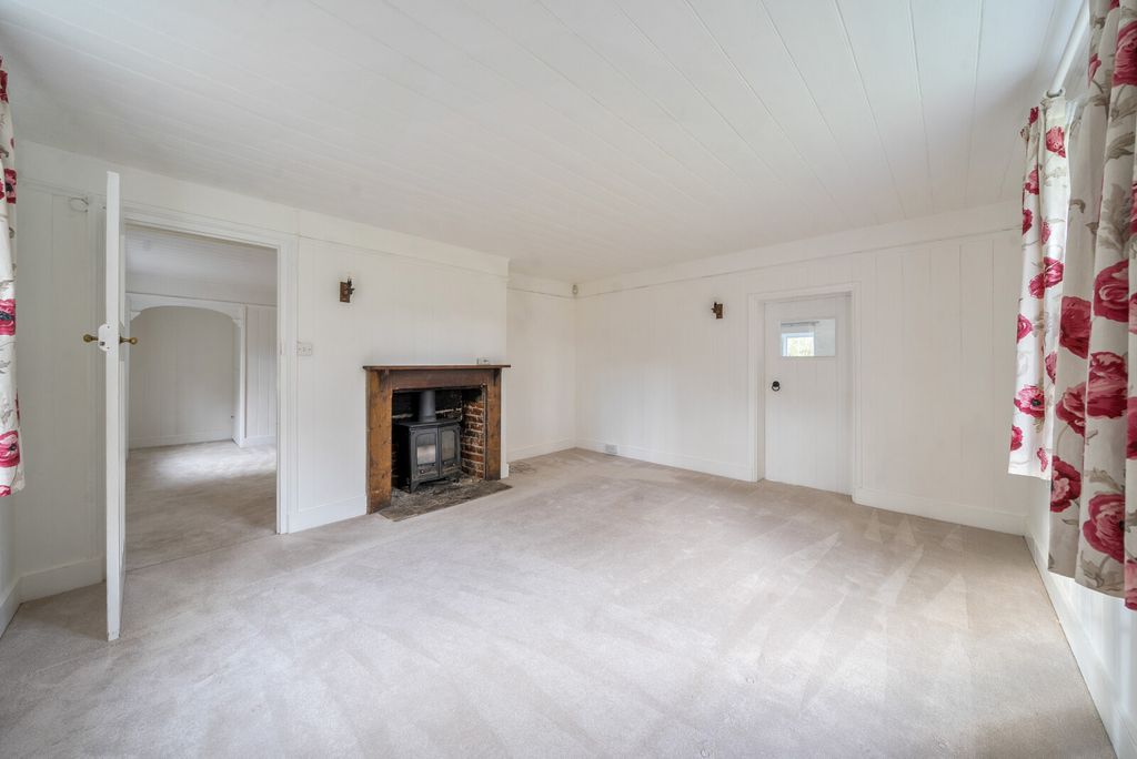 Property photo 2 of 29 1405333-17-697A1B...