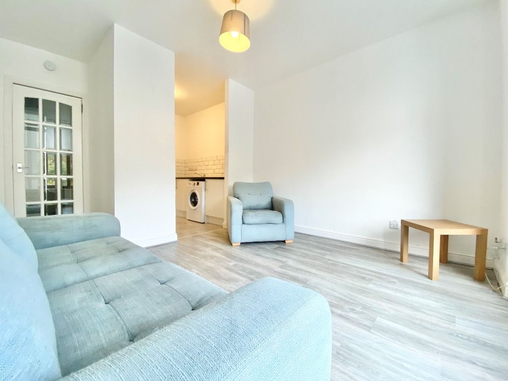 Property photo 2 of 11 Photo 2