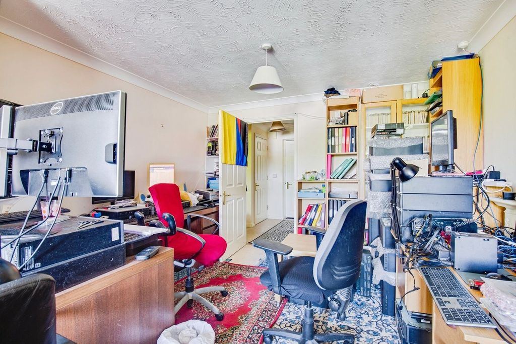 Property photo 3 of 13