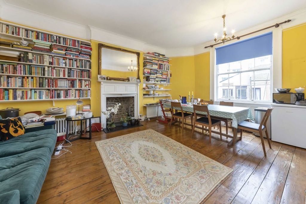 Property photo 2 of 7