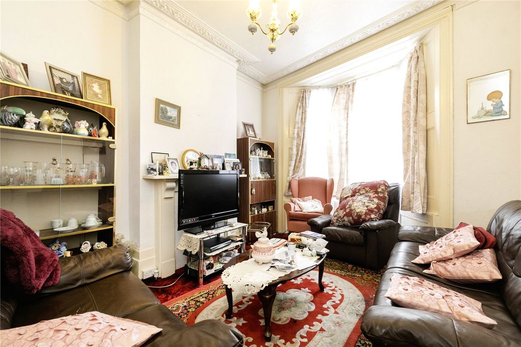 Property photo 2 of 15 Picture No. 16