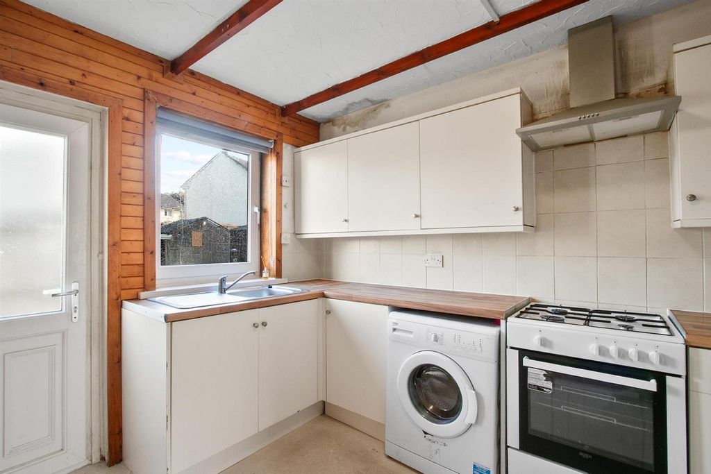 Additional image 10 of 3 bed flat for saleRussell Drive Alexandria G83