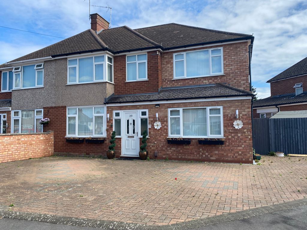 Property photo 1 of 11