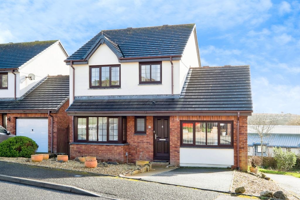 Property photo 1 of 27 Pbox-Img.Jpg