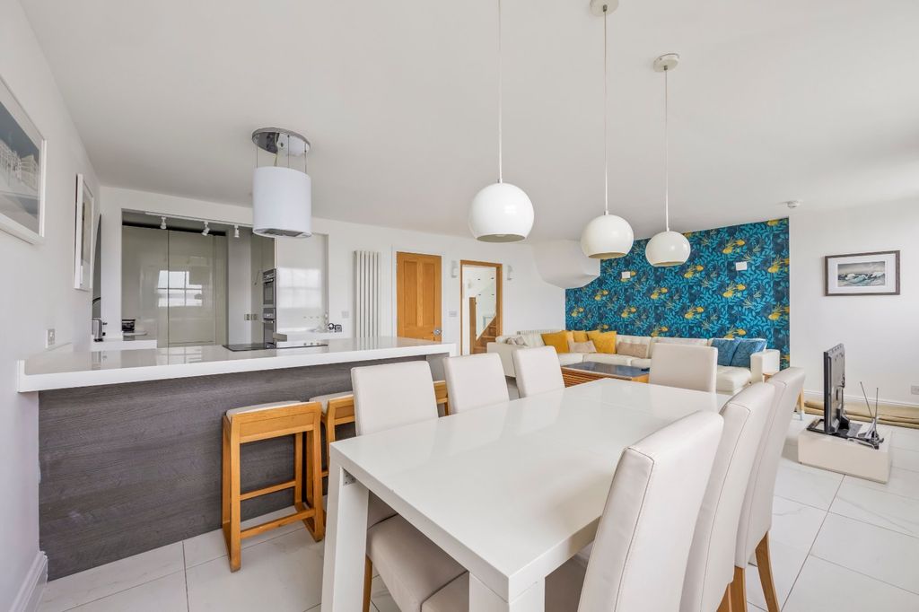 Additional image 35 of 3 bed flat for saleSussex Square, Brighton, East Sussex BN2