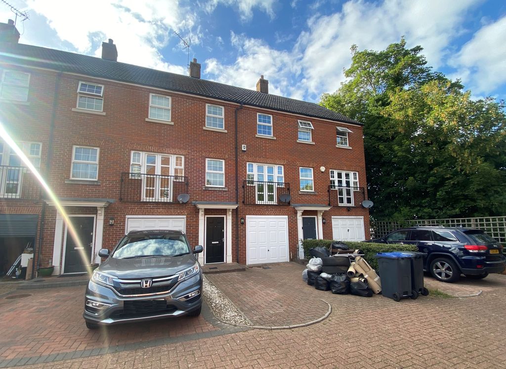 Property photo 1 of 1 Exterior