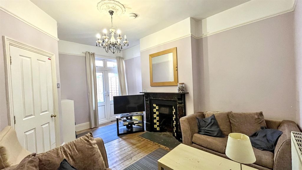 Property photo 3 of 13 Reception Room