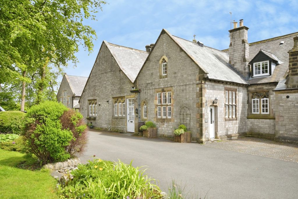 Property photo 1 of 25 Pbox-Img.Jpg