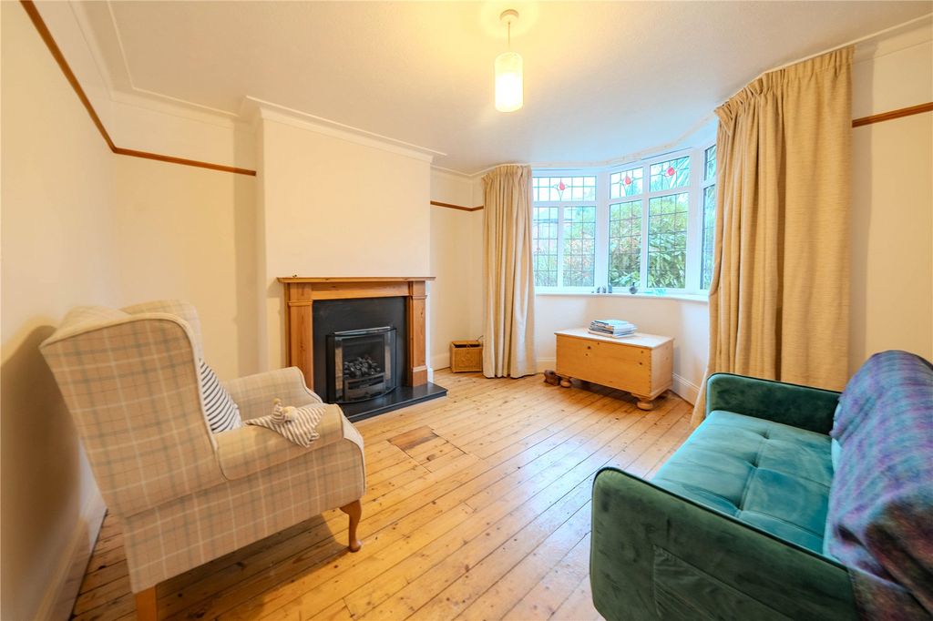 Property photo 3 of 21 Picture 3