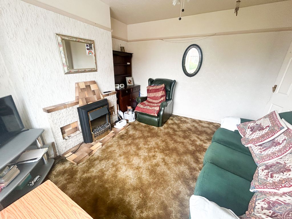 Property photo 3 of 19 Img_7411