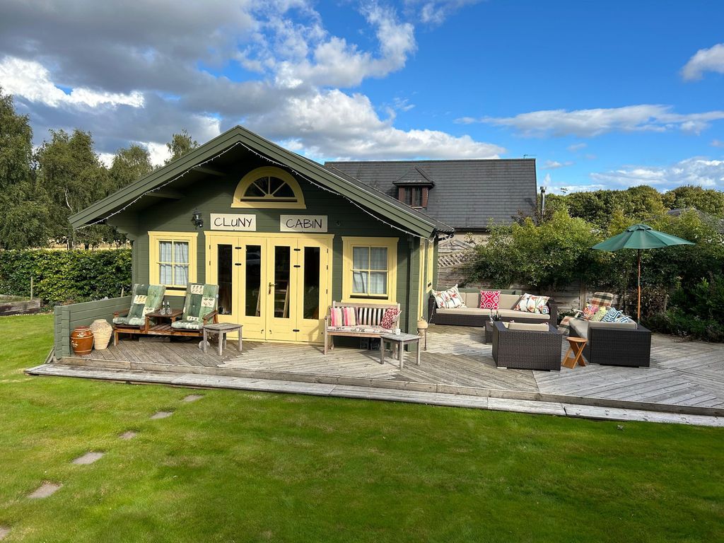 Property photo 2 of 62