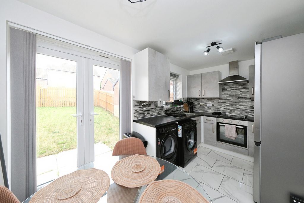 Property photo 3 of 17 Kitchen.Diner