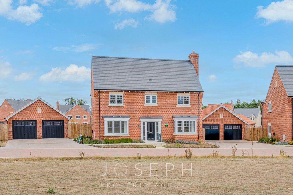 Property photo 1 of 34