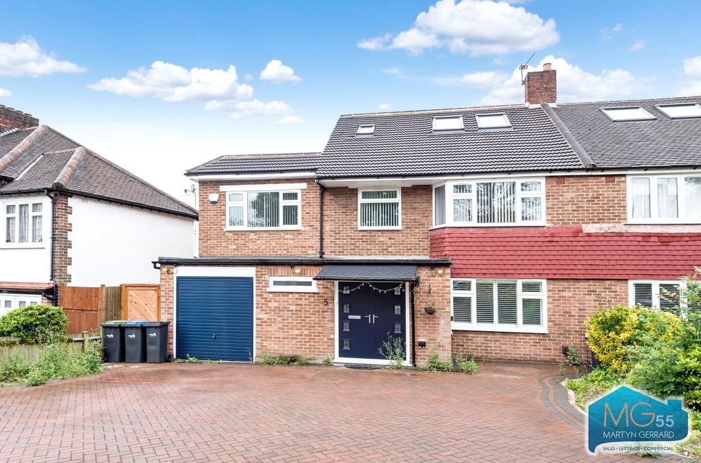 Property photo 2 of 11 Picture No. 38