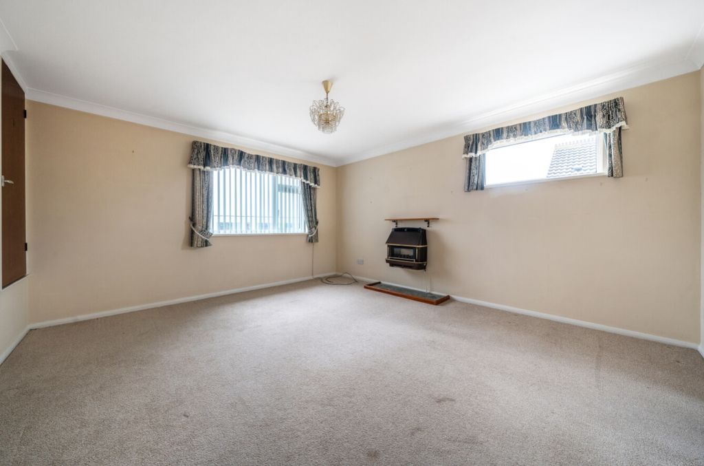 Property photo 3 of 10 1210959 (2)
